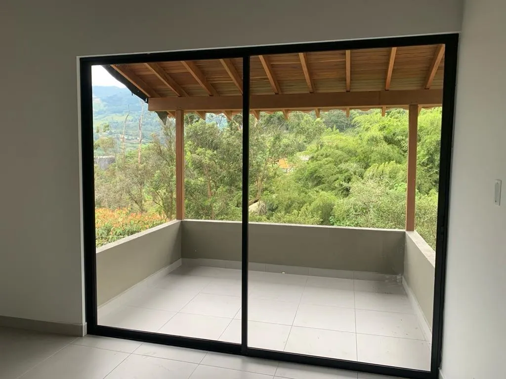 Finca en arriendo en La Mina, Envigado, 330 m² · foto 15 de 17