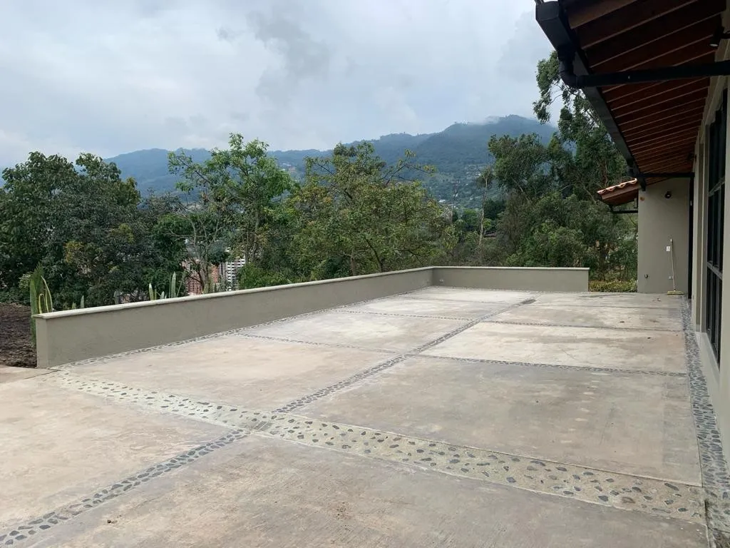 Finca en arriendo en La Mina, Envigado, 330 m² · foto 6 de 17