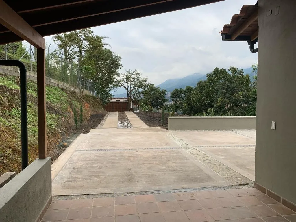 Finca en arriendo en La Mina, Envigado, 330 m² · foto 7 de 17