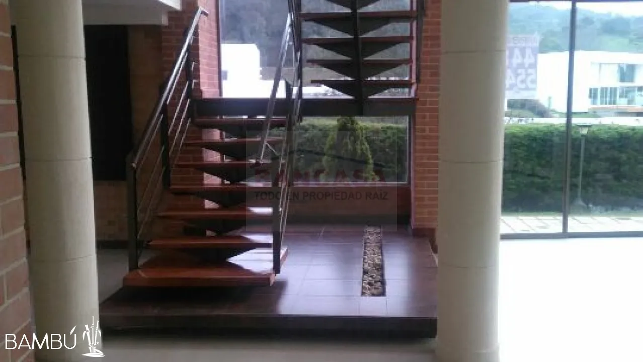 Casa de 4 alcobas en venta en Escobero, Envigado, 420 m² · foto 18 de 24