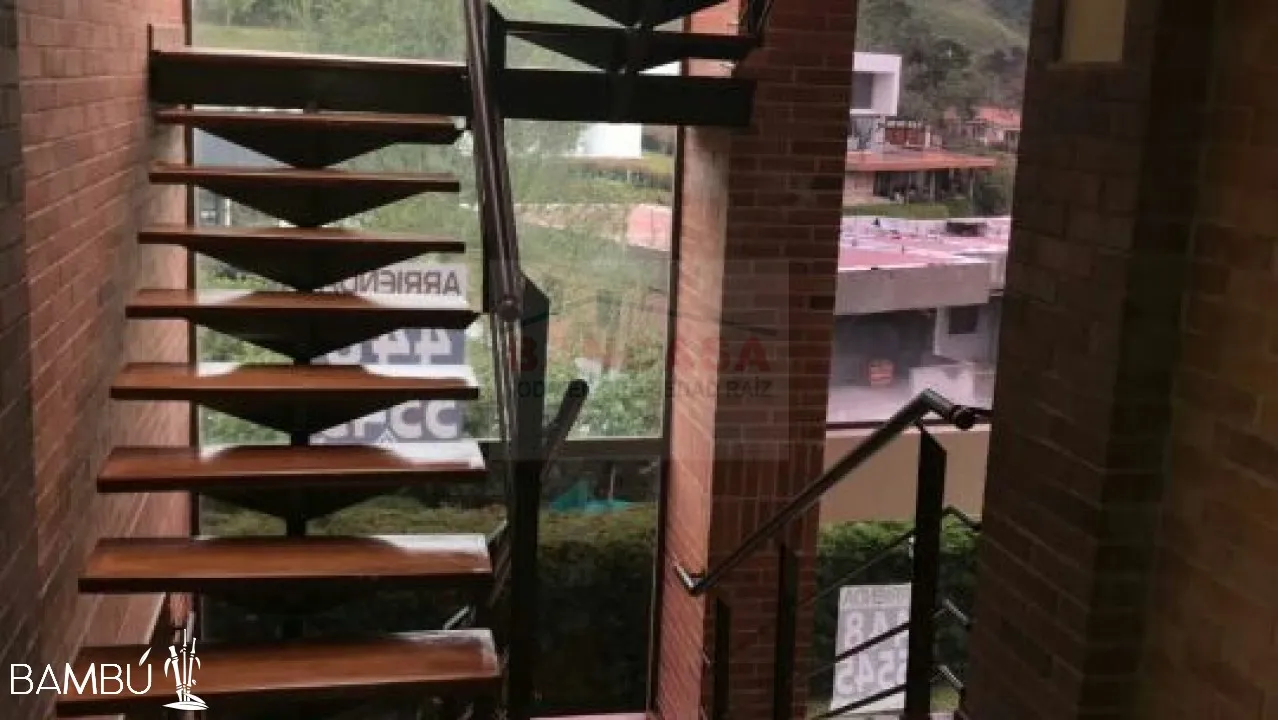 Casa de 4 alcobas en venta en Escobero, Envigado, 420 m² · foto 23 de 24