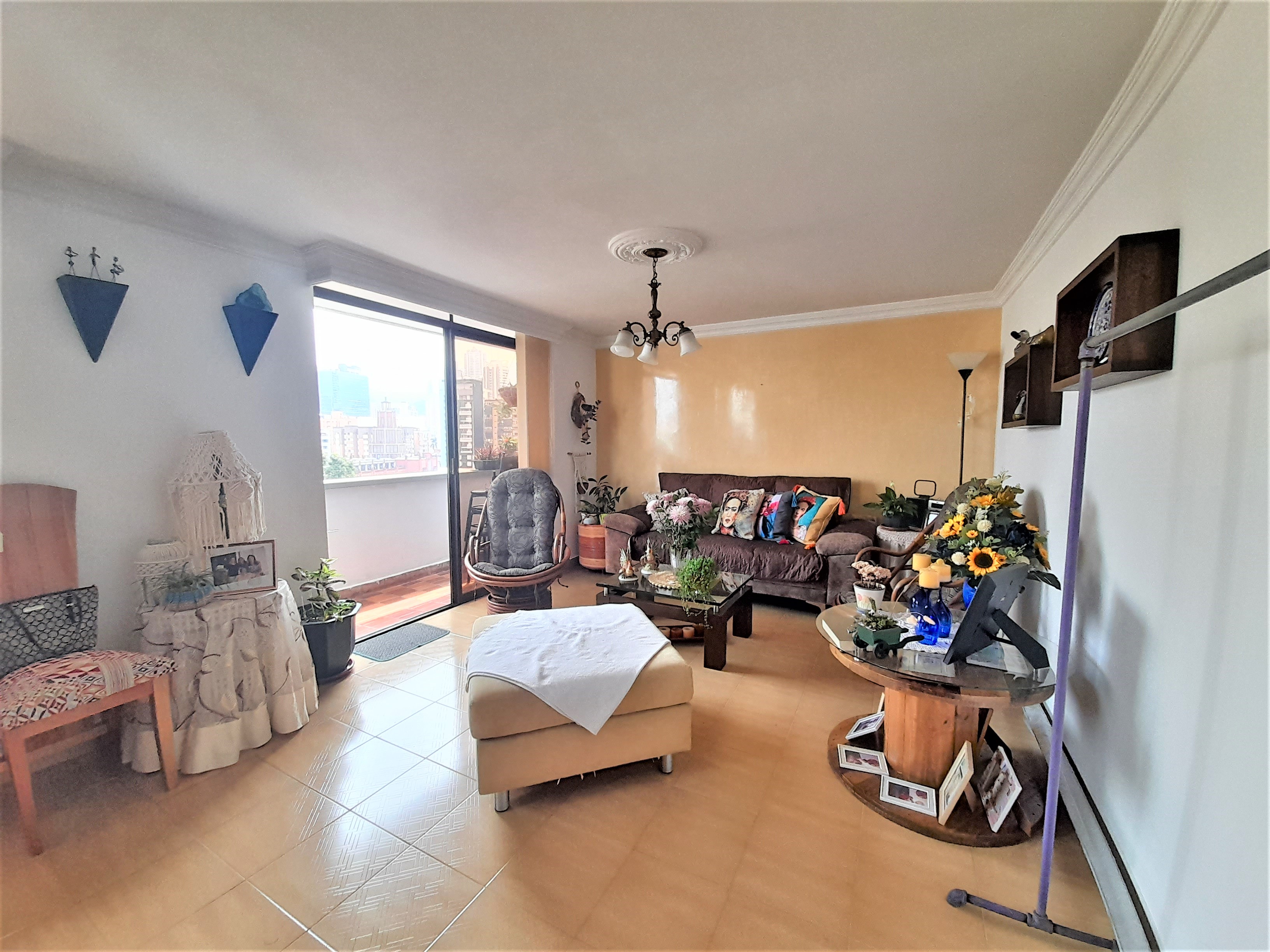 Apartamento de 4 alcobas en venta en Sotomayor, Bucaramanga, 127 m² · foto 3 de 16