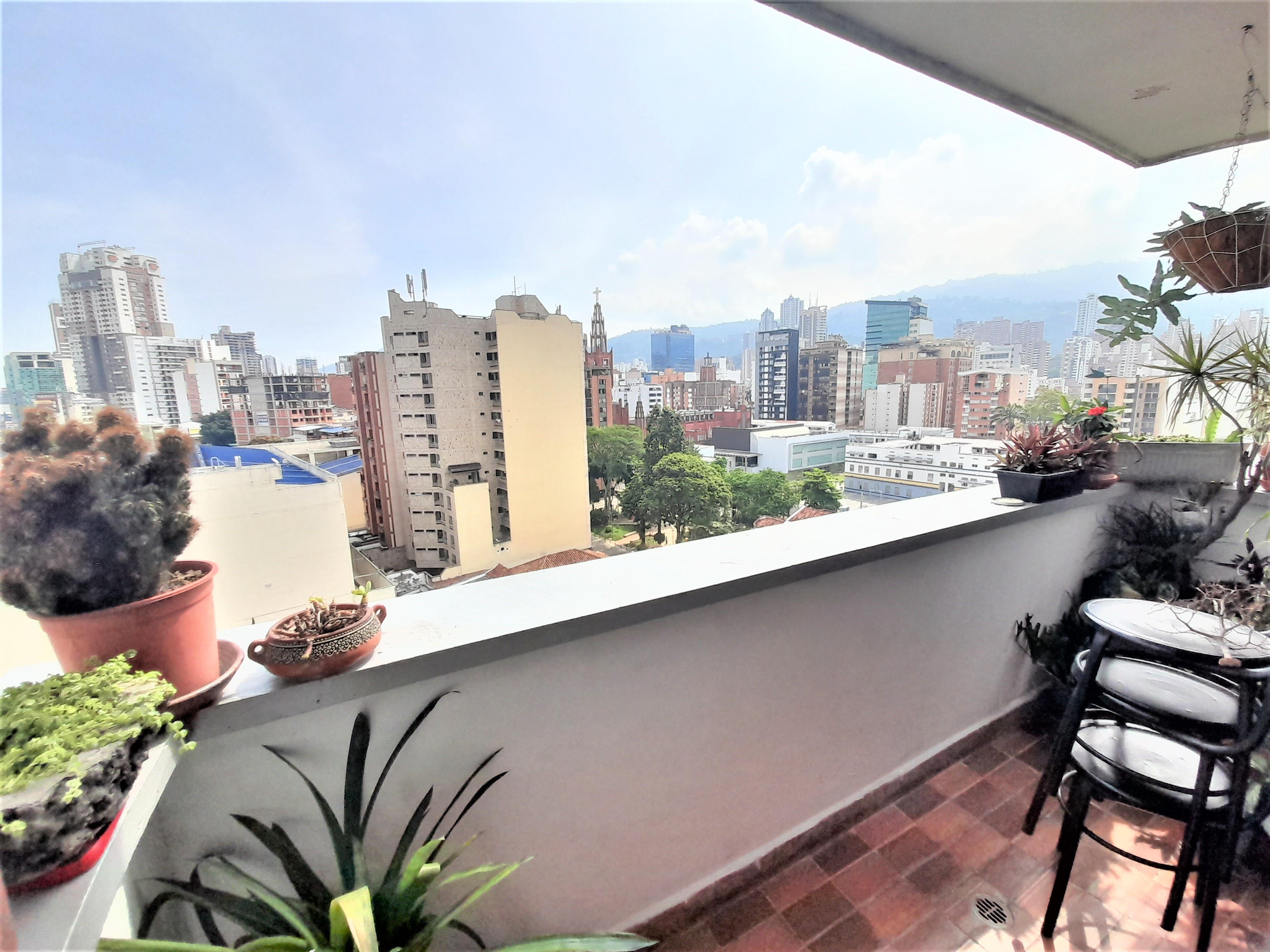 Apartamento de 4 alcobas en venta en Sotomayor, Bucaramanga, 127 m² · foto 5 de 16