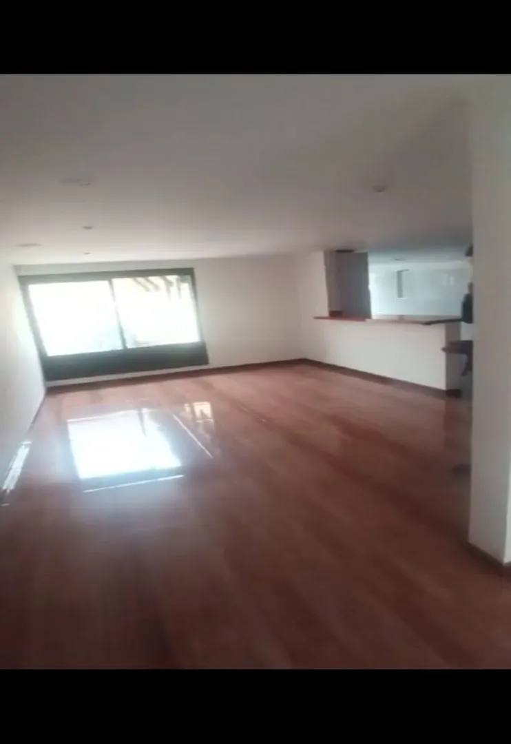 Casa de 5 alcobas en venta en Santa Ana, Bogotá, 270 m² · foto 11 de 24