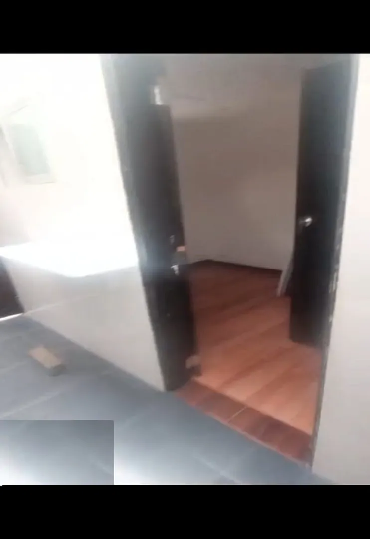 Casa de 5 alcobas en venta en Santa Ana, Bogotá, 270 m² · foto 18 de 24