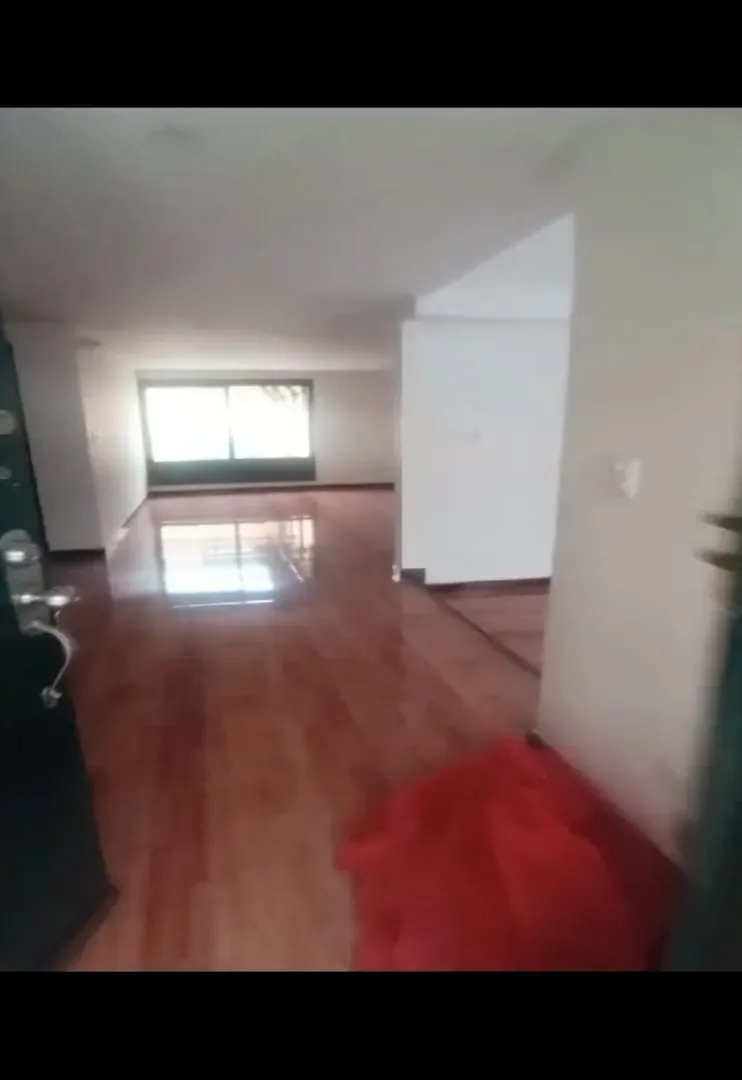 Casa de 5 alcobas en venta en Santa Ana, Bogotá, 270 m² · foto 10 de 24