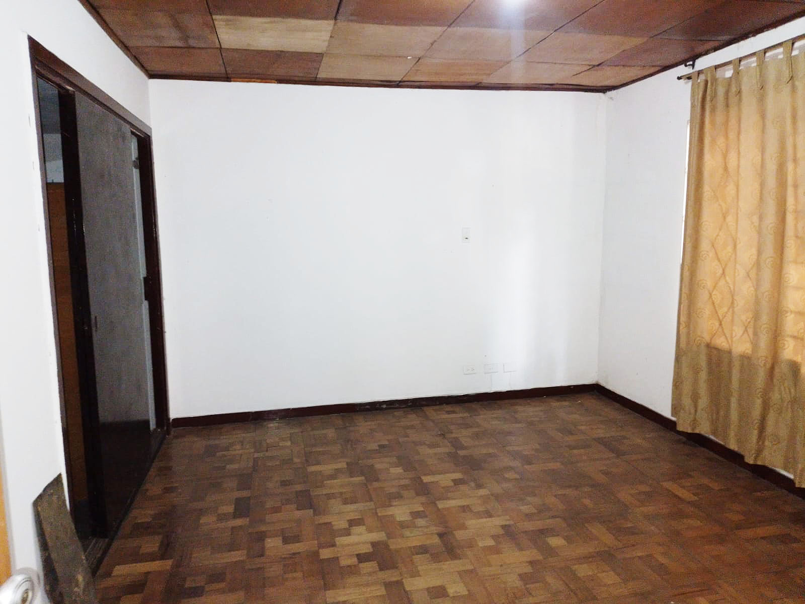 Local en arriendo en La Castellana, Medellín, 340 m² · foto 10 de 19