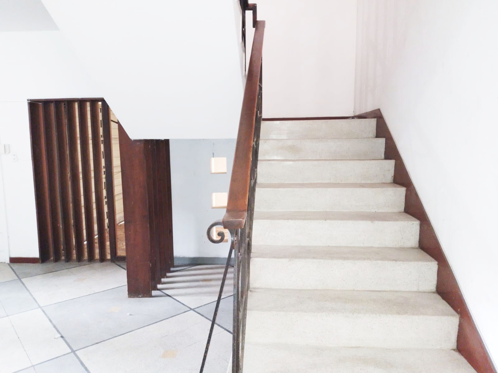 Local en arriendo en La Castellana, Medellín, 340 m² · foto 13 de 19