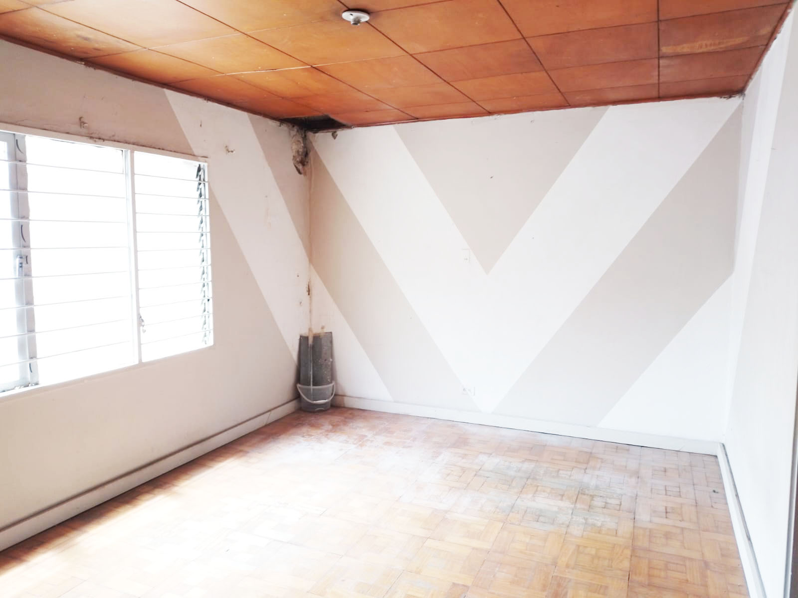 Local en arriendo en La Castellana, Medellín, 340 m² · foto 2 de 19