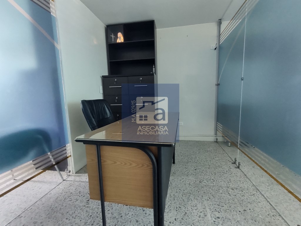 Oficina en arriendo en Centro, Bucaramanga, 17 m² · foto 3 de 5