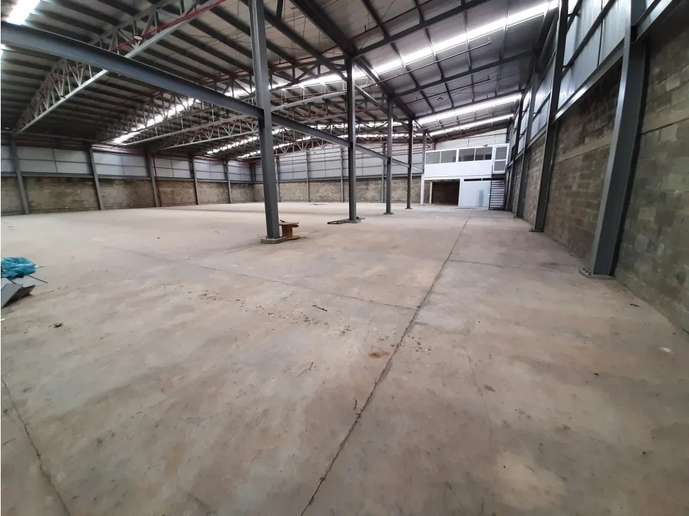 Bodega en arriendo en La Dolores, Palmira, 1507 m² · foto 2 de 10
