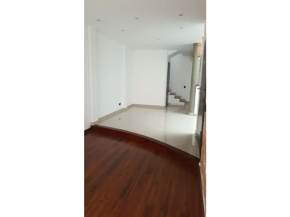 Casa de 4 alcobas en venta en Caqueta, La Estrella, 149 m² · foto 4 de 24