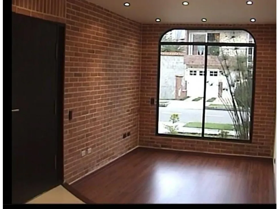 Casa de 4 alcobas en venta en Caqueta, La Estrella, 149 m² · foto 17 de 24