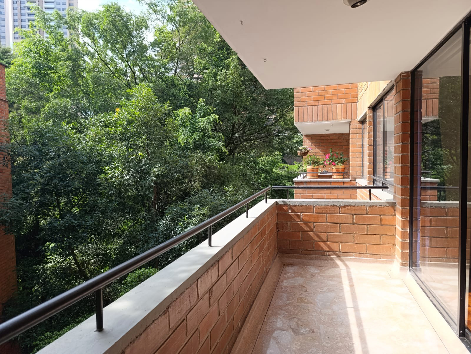 Apartamento en arriendo en San Lucas, Medellín · foto 20 de 20