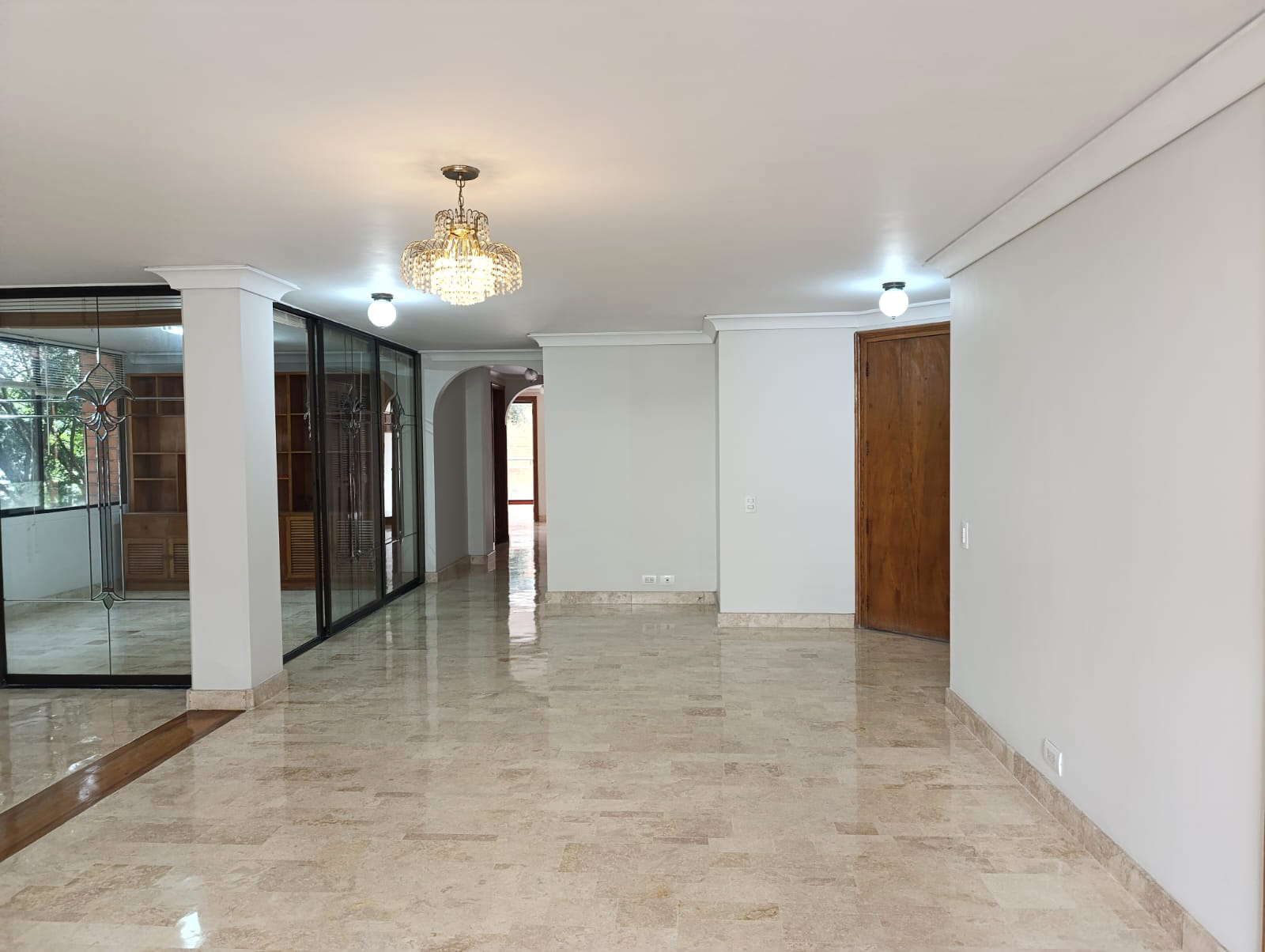 Apartamento en arriendo en San Lucas, Medellín · foto 2 de 20