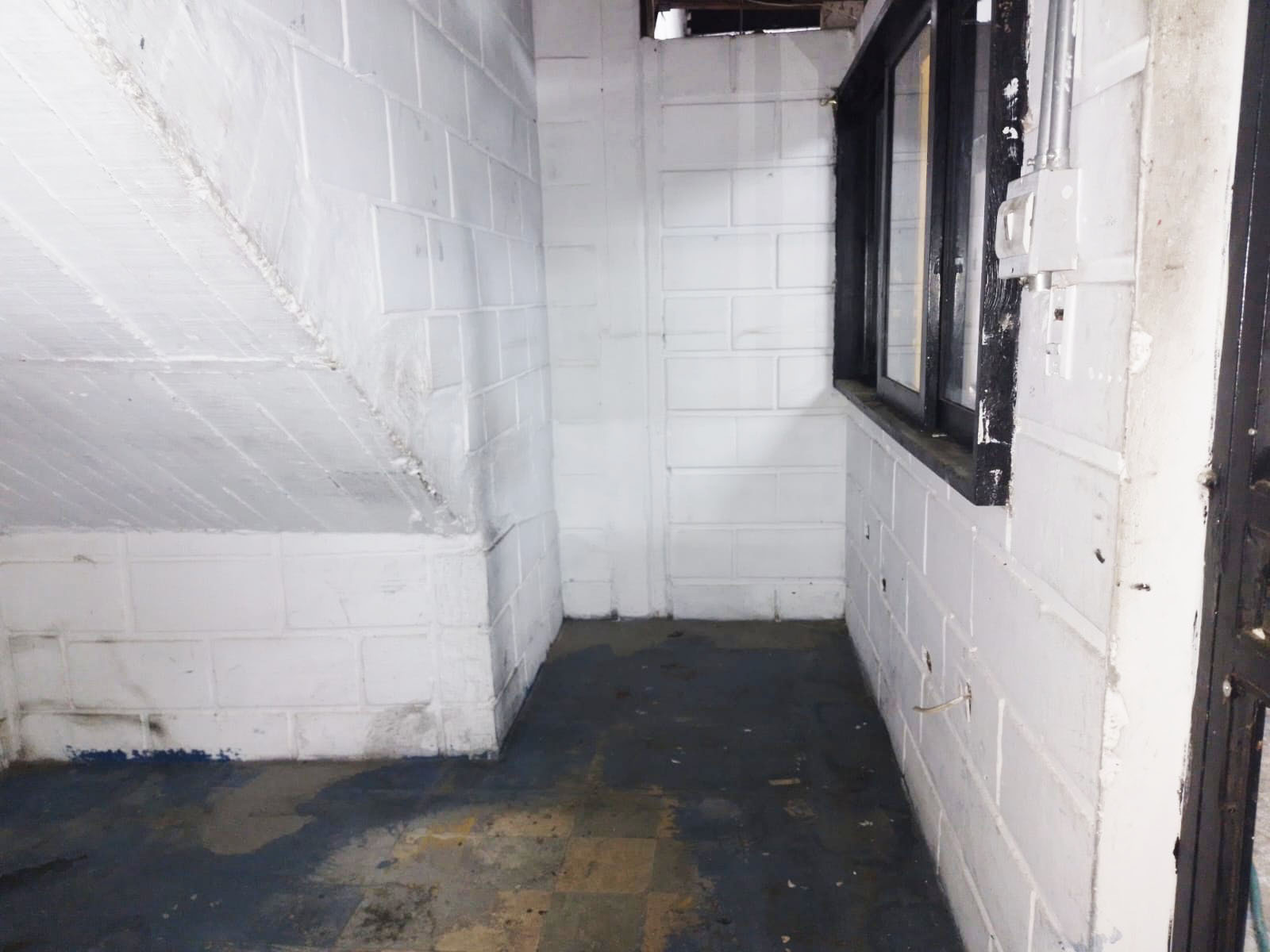 Bodega en arriendo en Naranjal, Medellín, 260 m² · foto 11 de 12