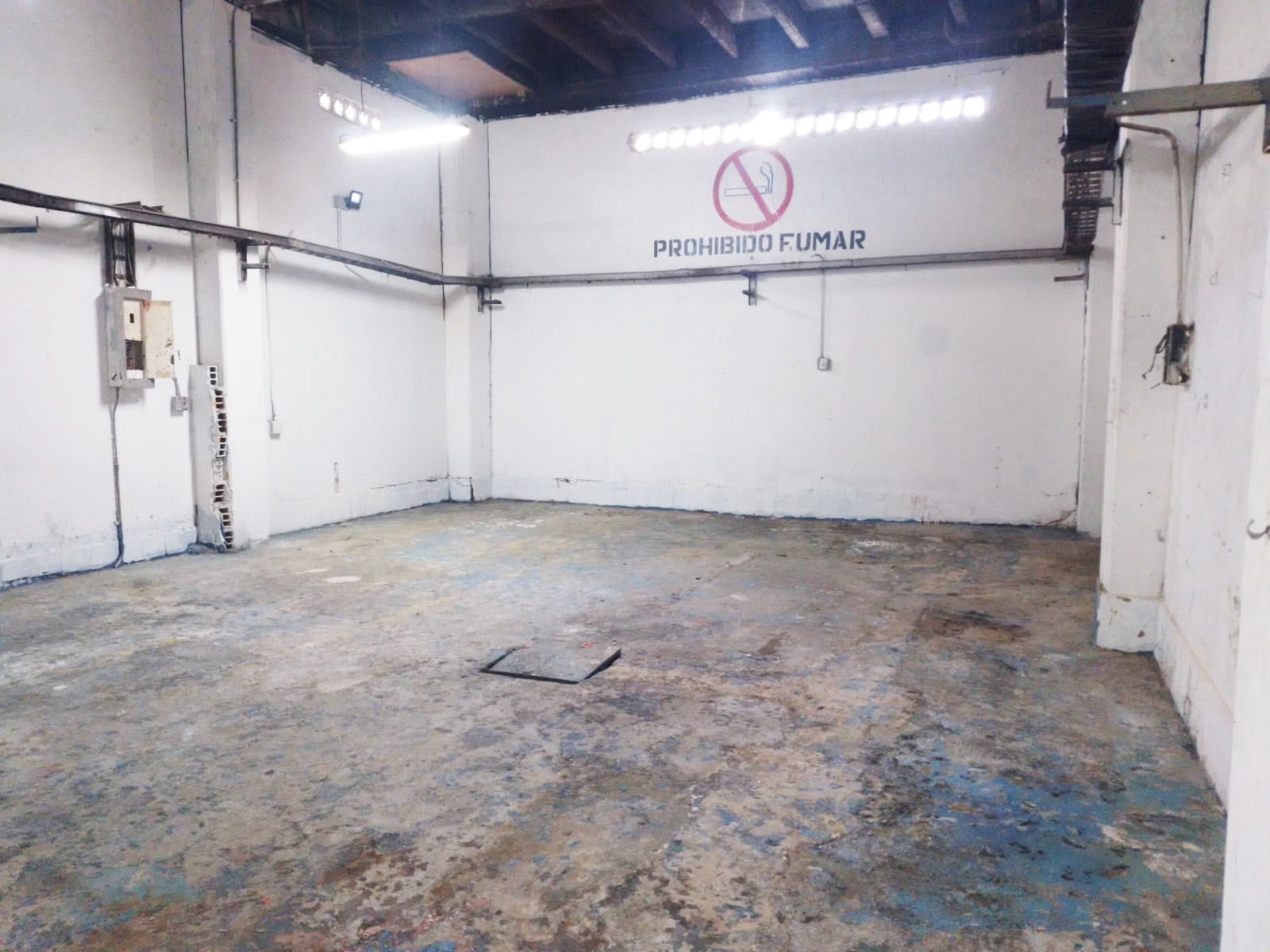 Bodega en arriendo en Naranjal, Medellín, 260 m² · foto 2 de 12