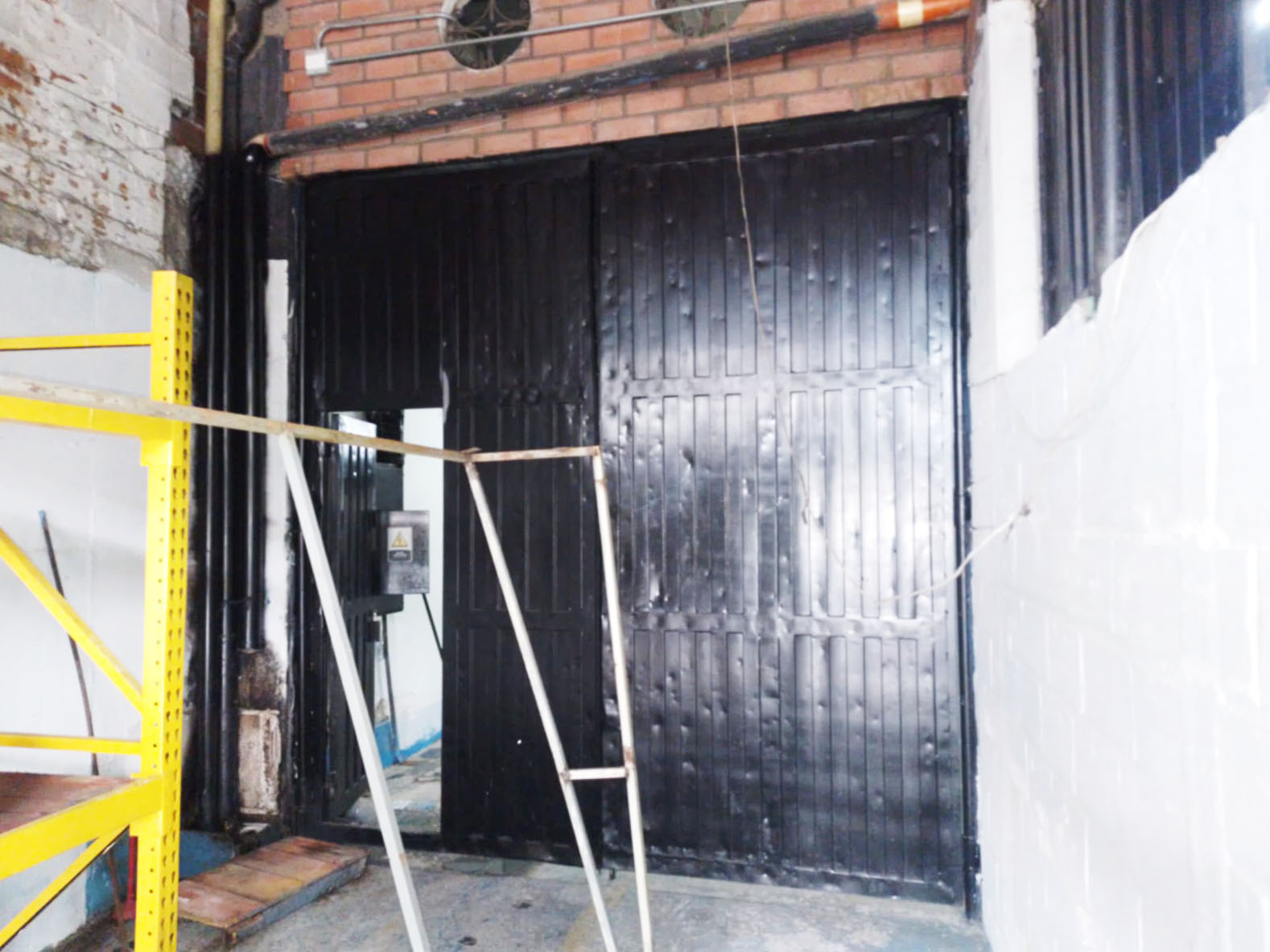 Bodega en arriendo en Naranjal, Medellín, 260 m² · foto 8 de 12