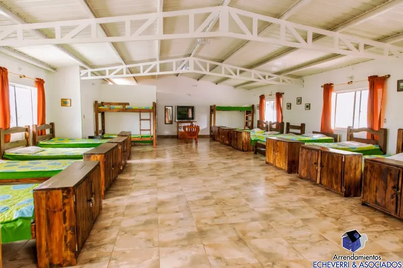 Casa de 15 alcobas en venta en Centro, Rionegro · foto 7 de 24