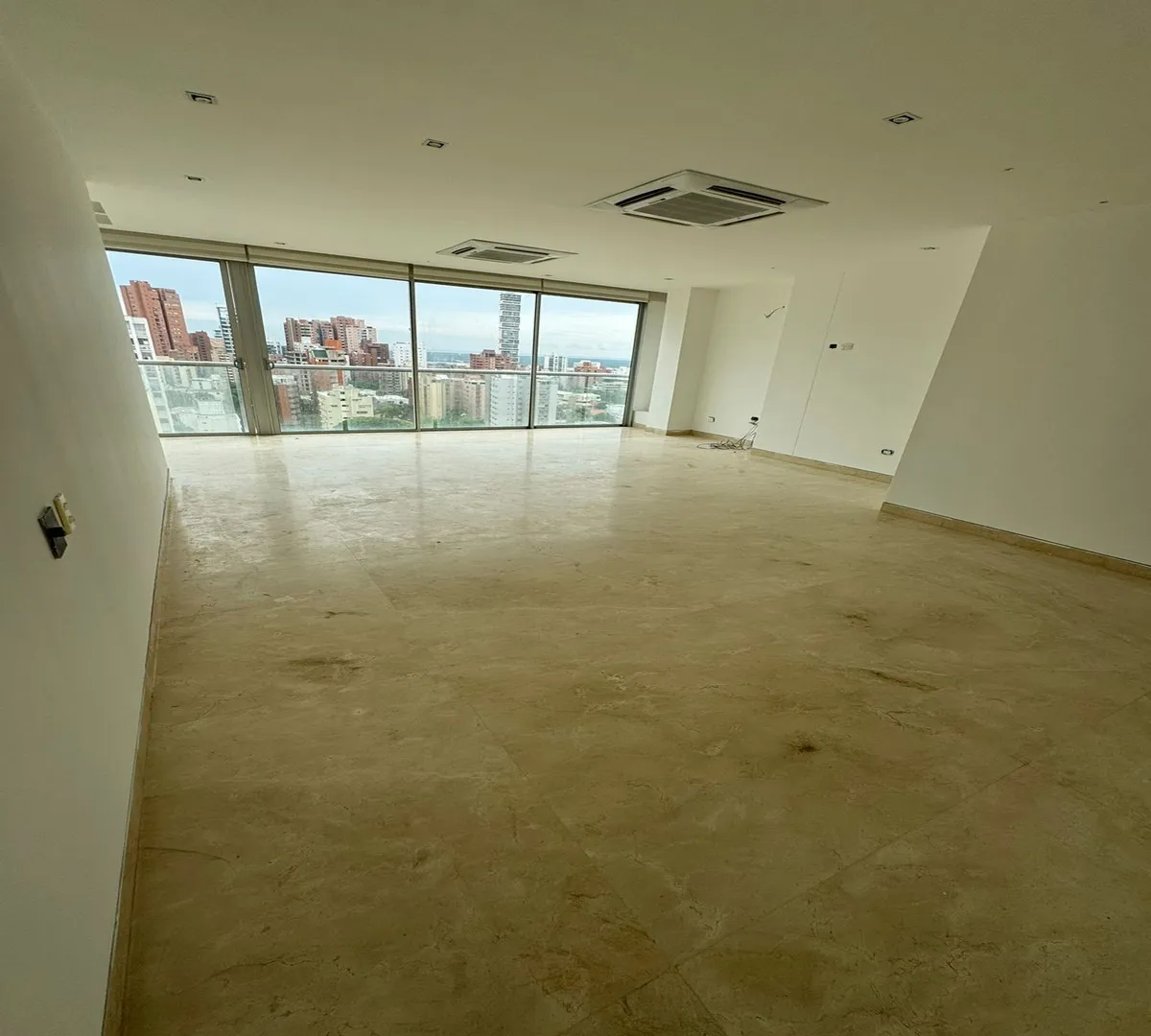 Apartamento de 2 alcobas en venta en Altos Del Prado, Barranquilla, 153 m² · foto 7 de 14