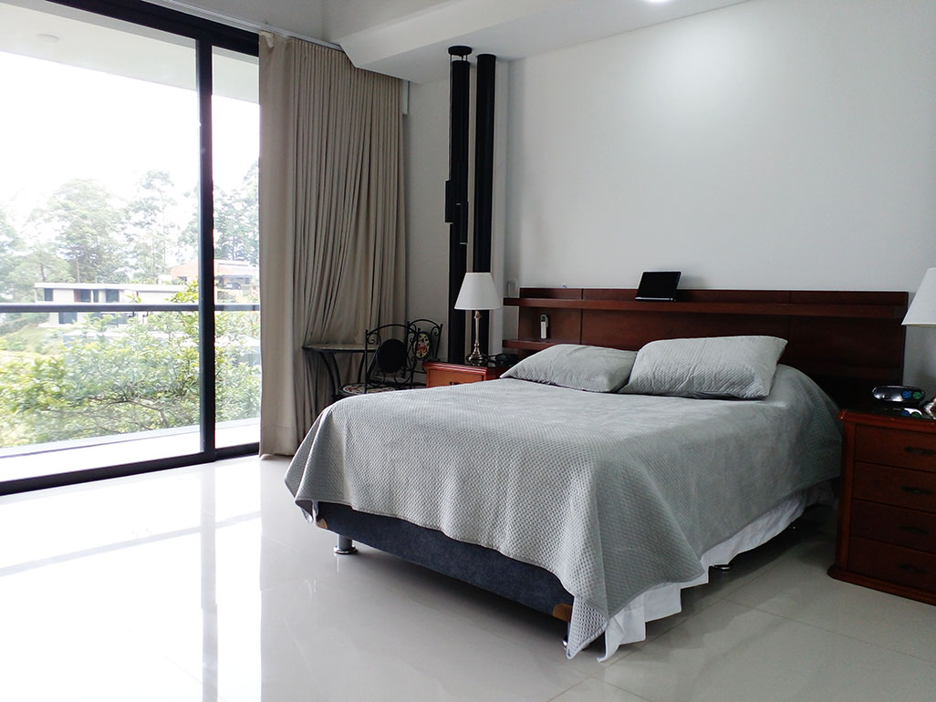 Casa de 4 alcobas en venta en Escobero, Envigado, 410 m² · foto 17 de 20