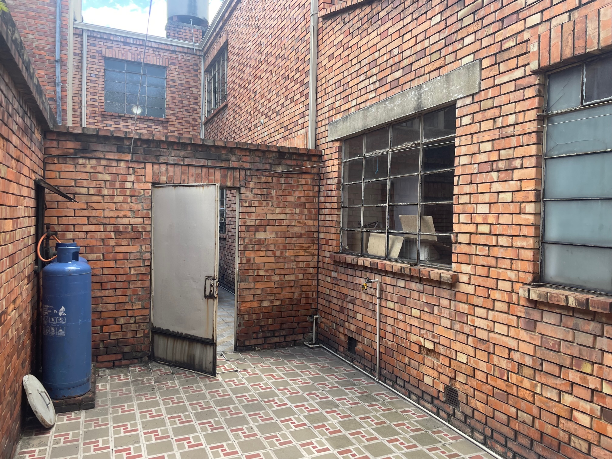 Casa en venta en San Felipe, Bogotá · foto 6 de 8