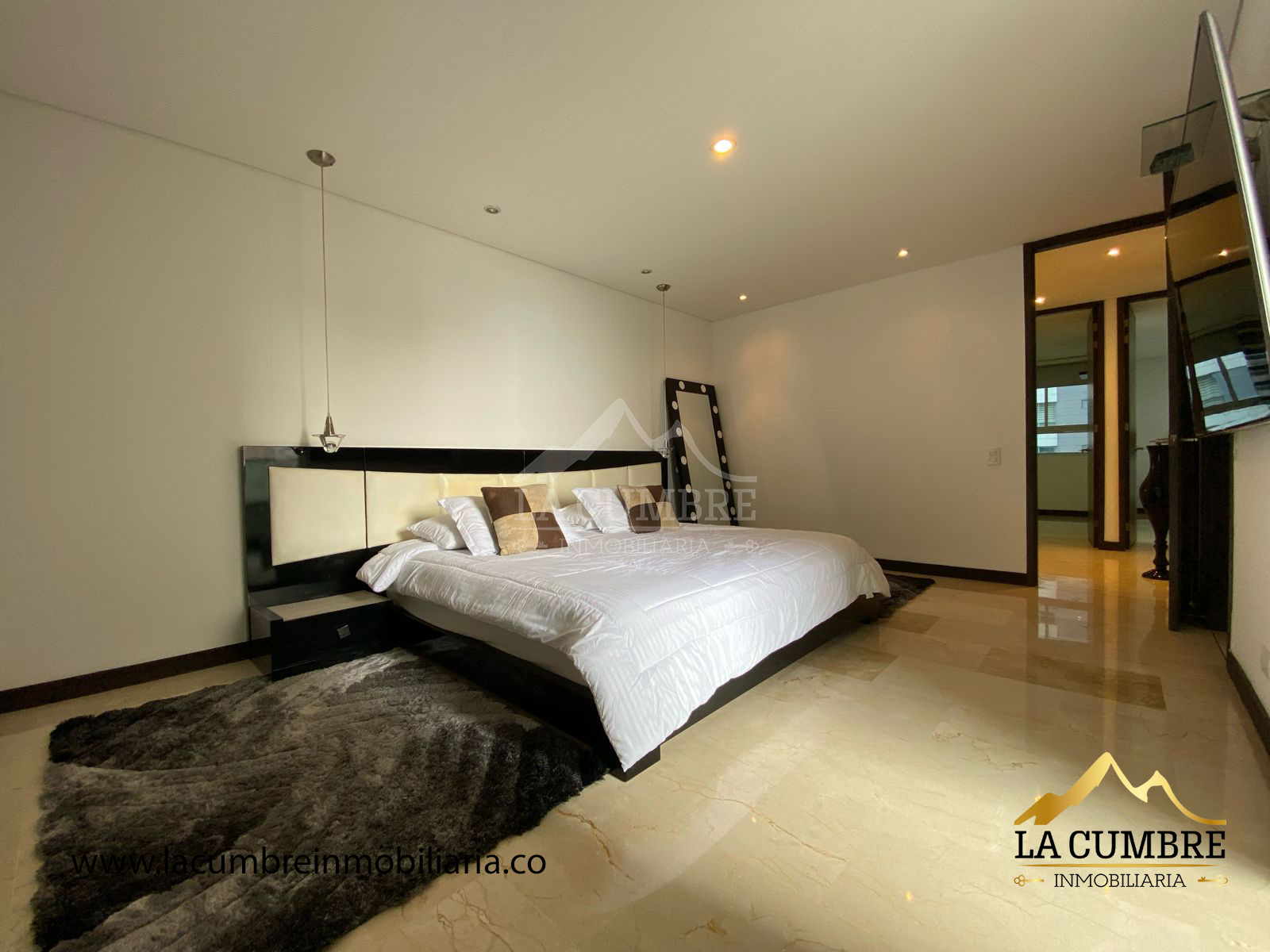 Apartamento en arriendo en El Poblado, Medellín · foto 4 de 11