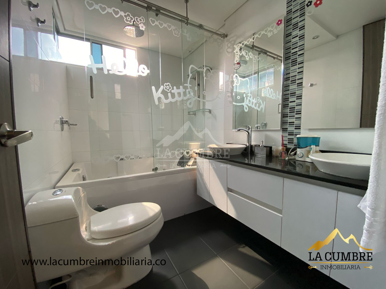 Apartamento en arriendo en El Poblado, Medellín · foto 9 de 11