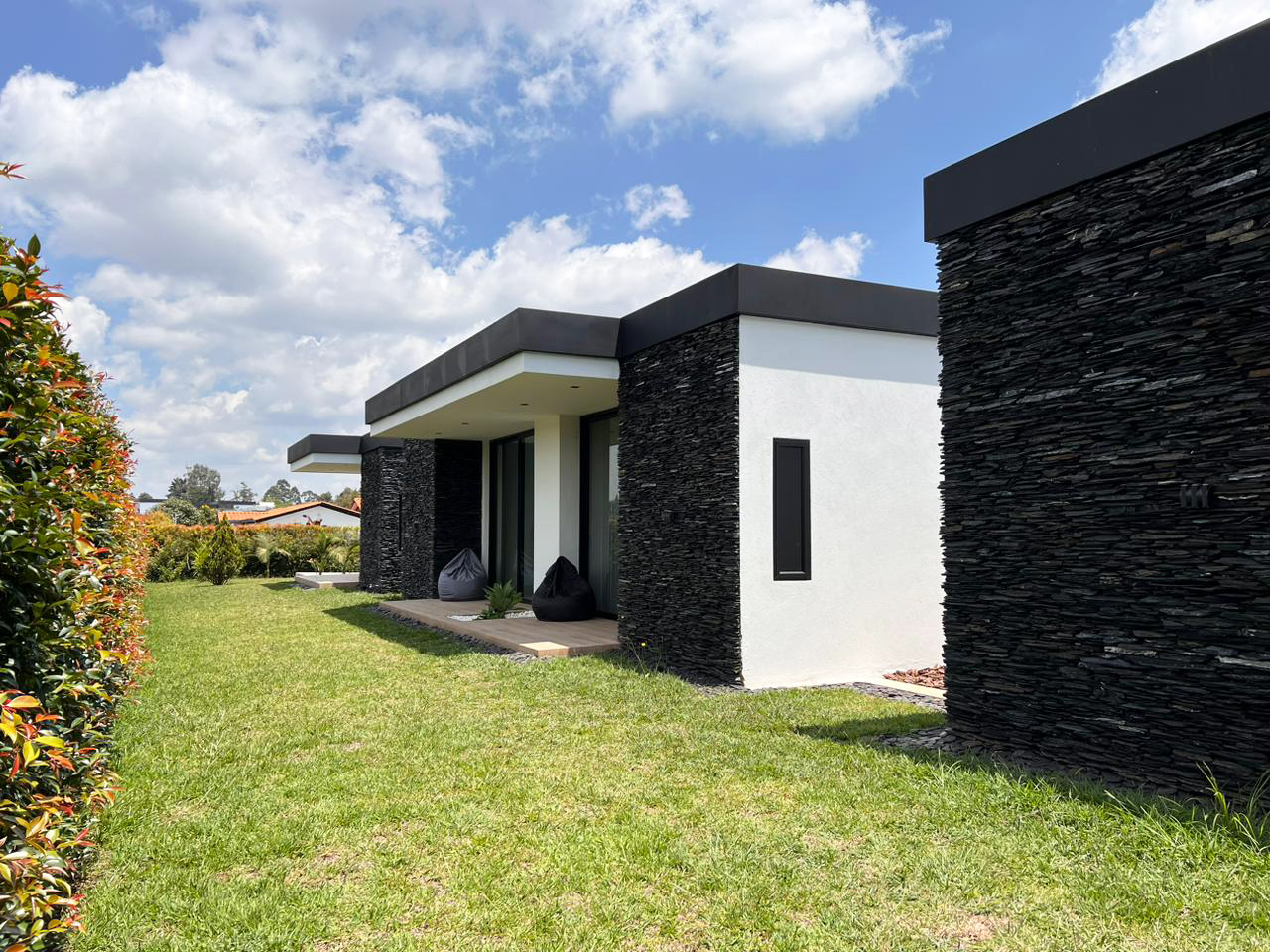 Casa de 4 alcobas en venta en Llano Grande, Rionegro, 570 m² · foto 16 de 18
