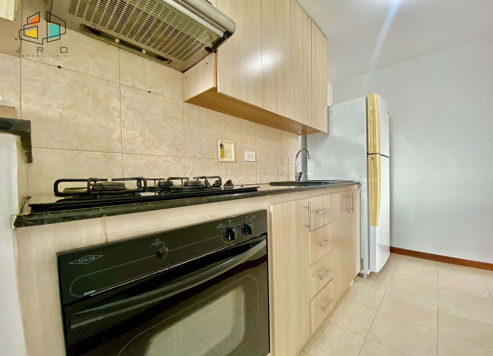 Apartamento de 2 alcobas en arriendo en La Aguacatala, Medellín, 75 m² · foto 10 de 23
