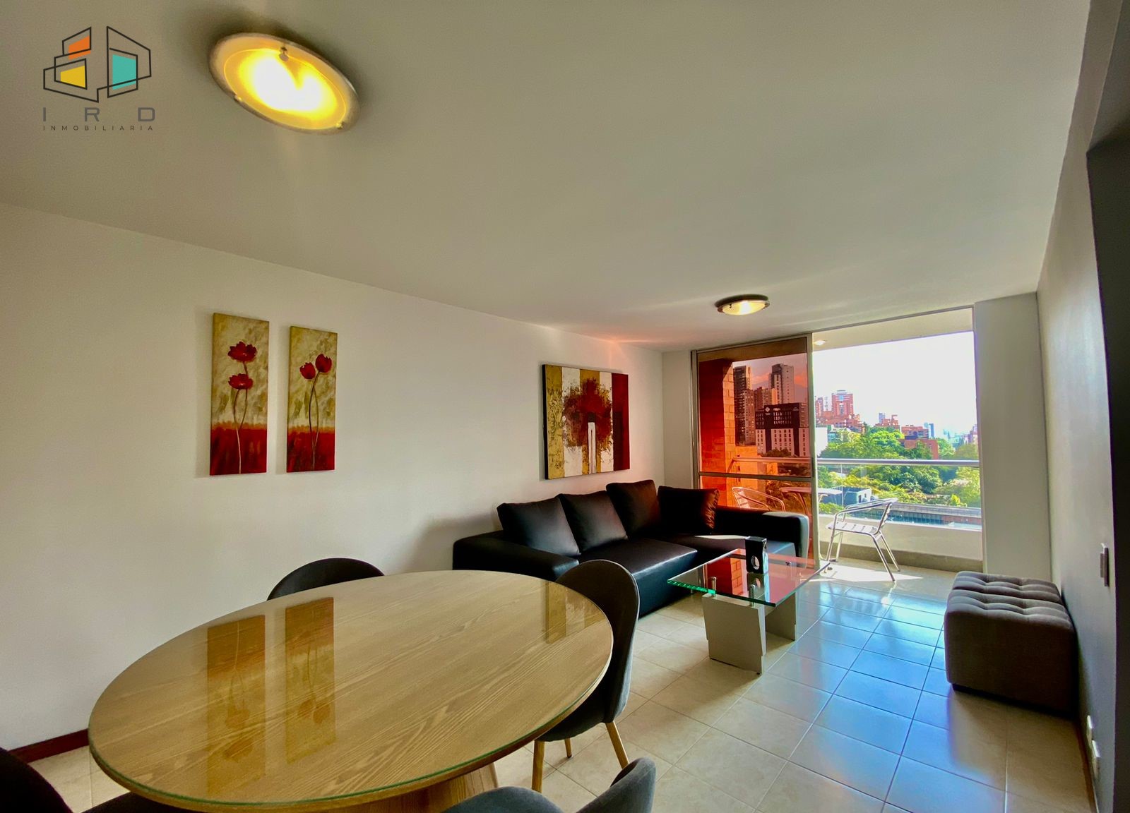 Apartamento de 2 alcobas en arriendo en La Aguacatala, Medellín, 75 m² · foto 3 de 23