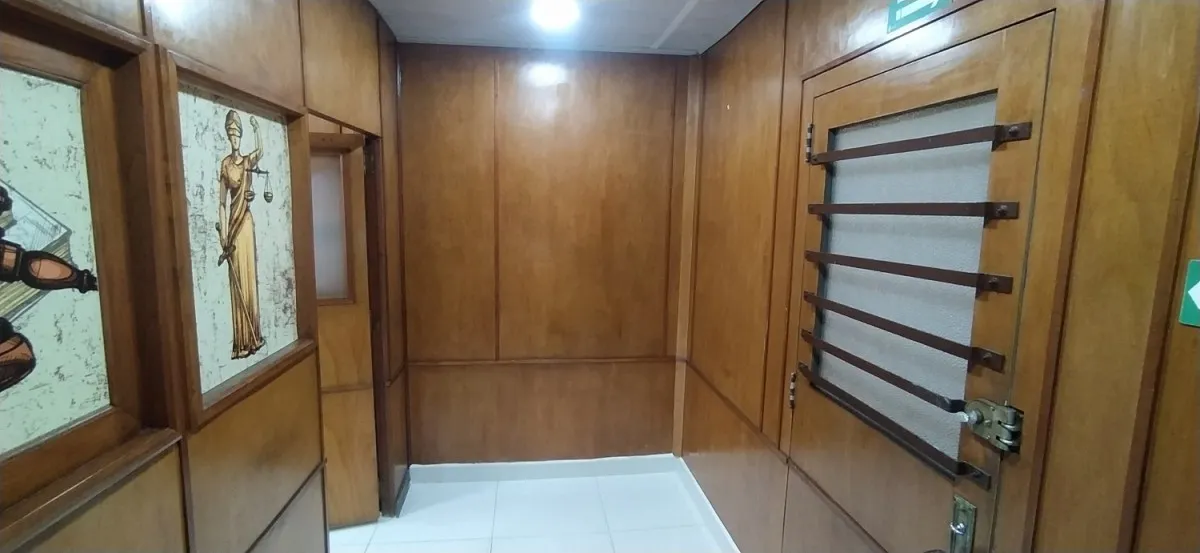 Oficina en venta en La candelaria, Medellín 3