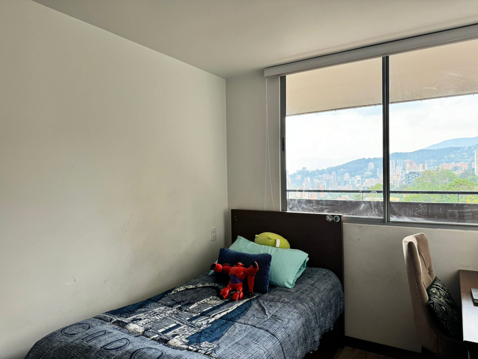 Apartamento en arriendo en Loma De Los Gonzalez, Medellín · foto 13 de 17