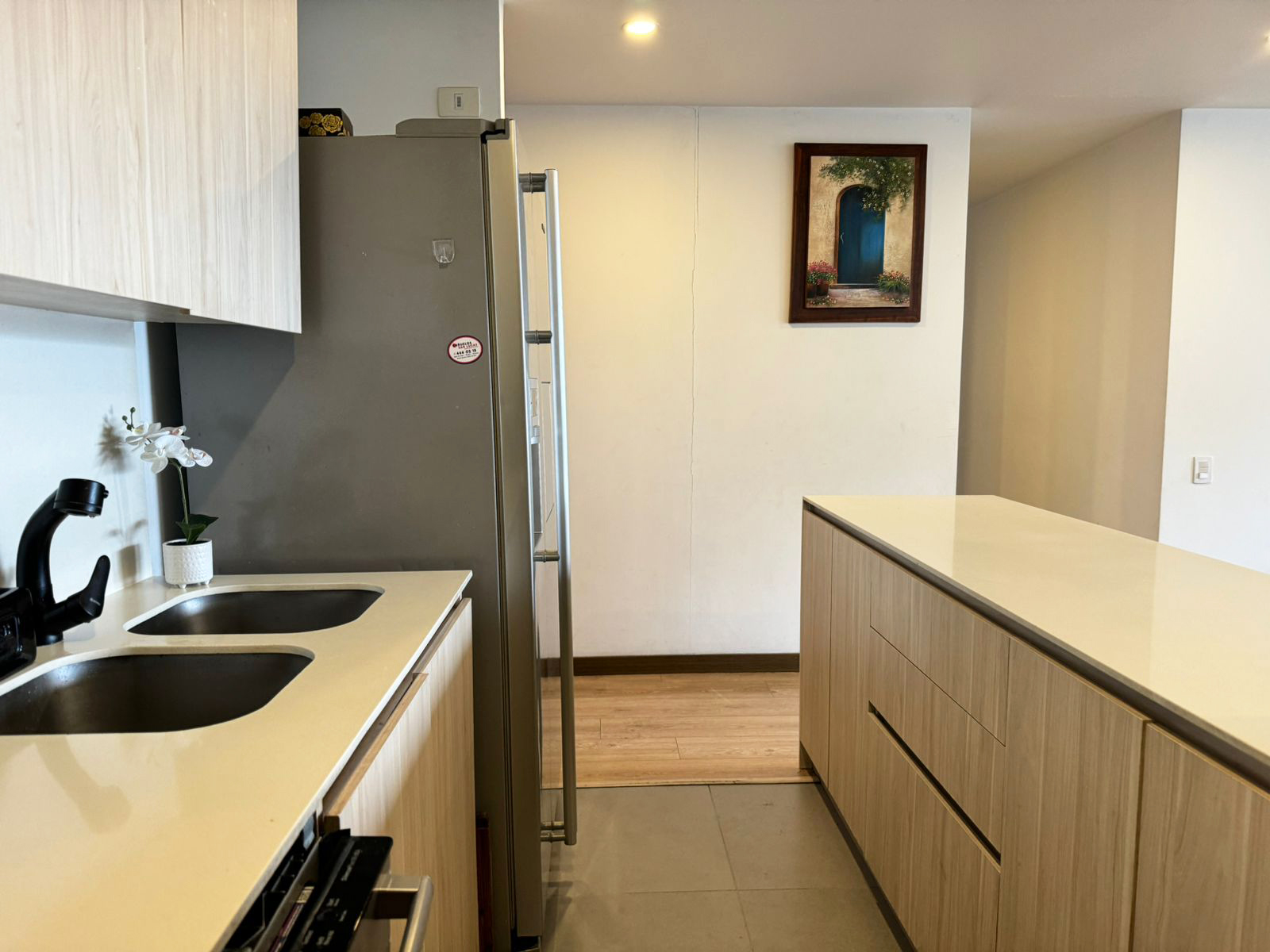 Apartamento en arriendo en Loma De Los Gonzalez, Medellín · foto 6 de 17