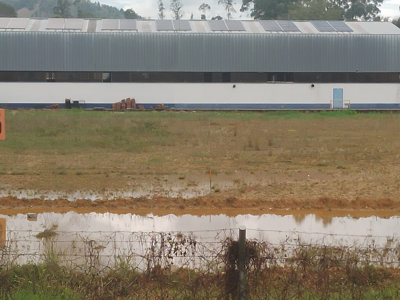Lote en venta en Guarne, 949 m² · foto 2 de 4