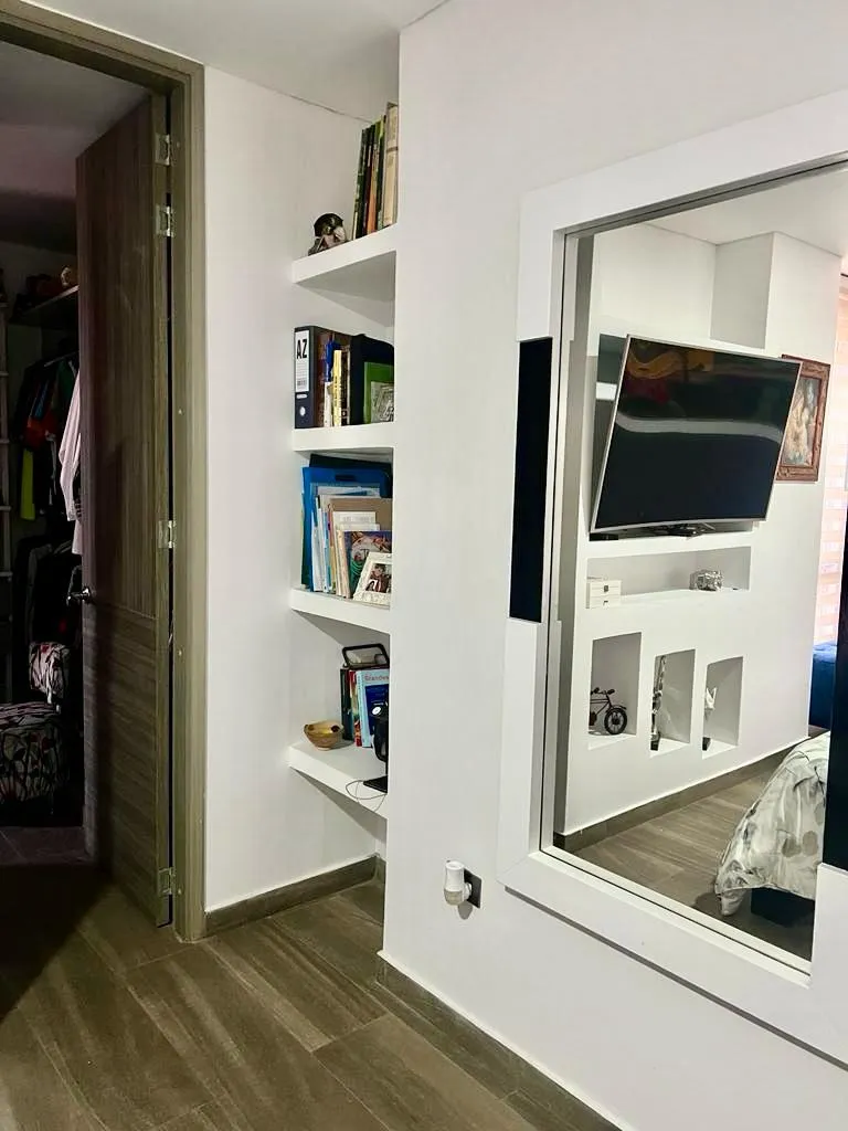 Apartamento de 3 alcobas en venta en Cristales, Cali, 155 m² · foto 10 de 18