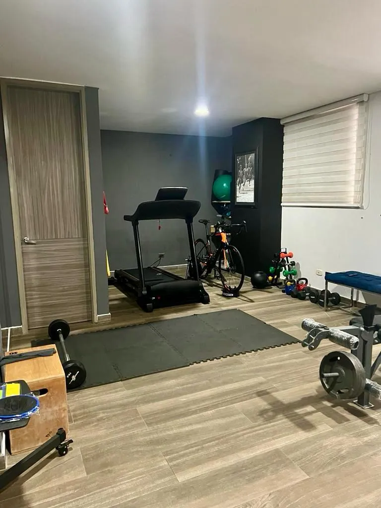Apartamento de 3 alcobas en venta en Cristales, Cali, 155 m² · foto 14 de 18