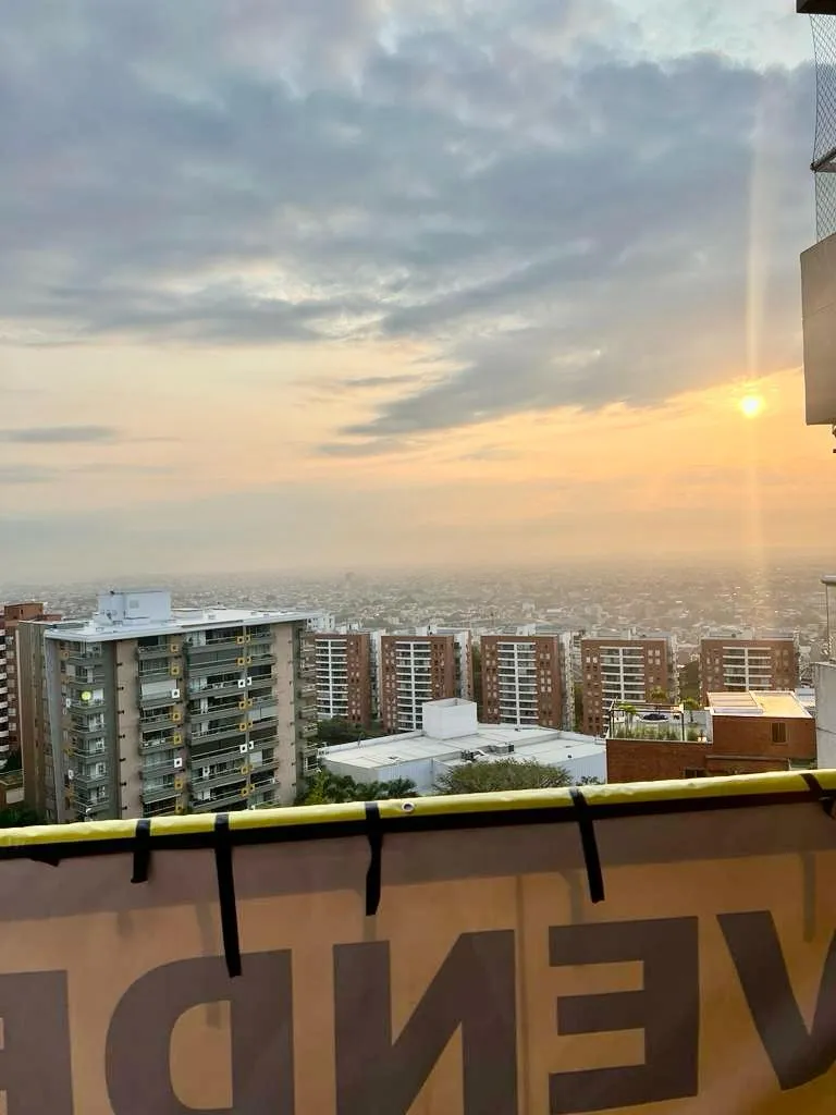 Apartamento de 3 alcobas en venta en Cristales, Cali, 155 m² · foto 18 de 18