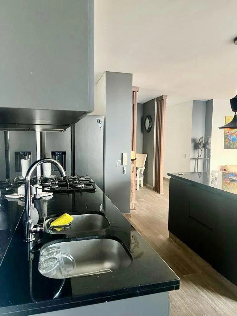 Apartamento de 3 alcobas en venta en Cristales, Cali, 155 m² · foto 7 de 18