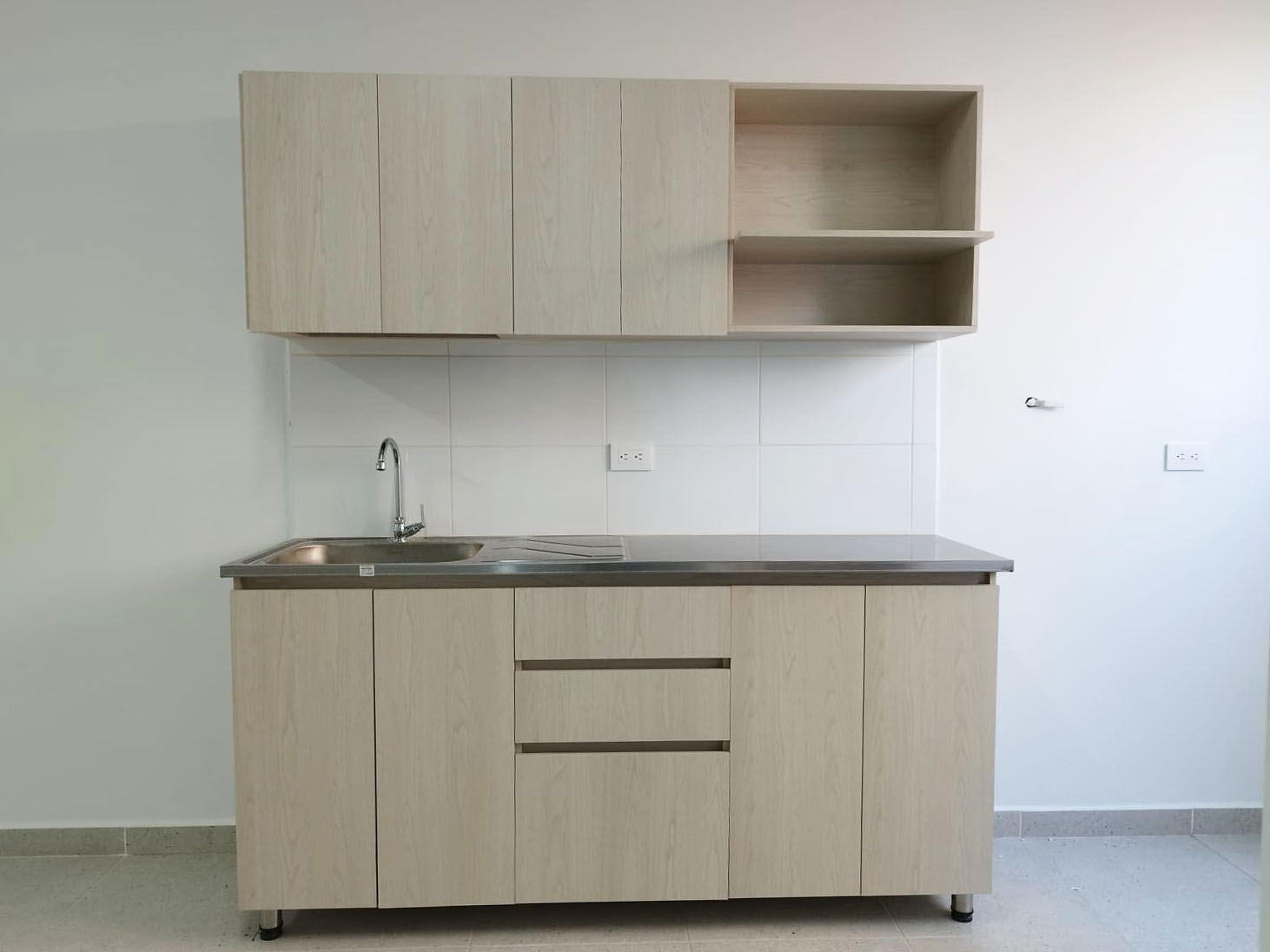 Local en venta en Maria Auxiliadora, Sabaneta, 274 m² · foto 16 de 17