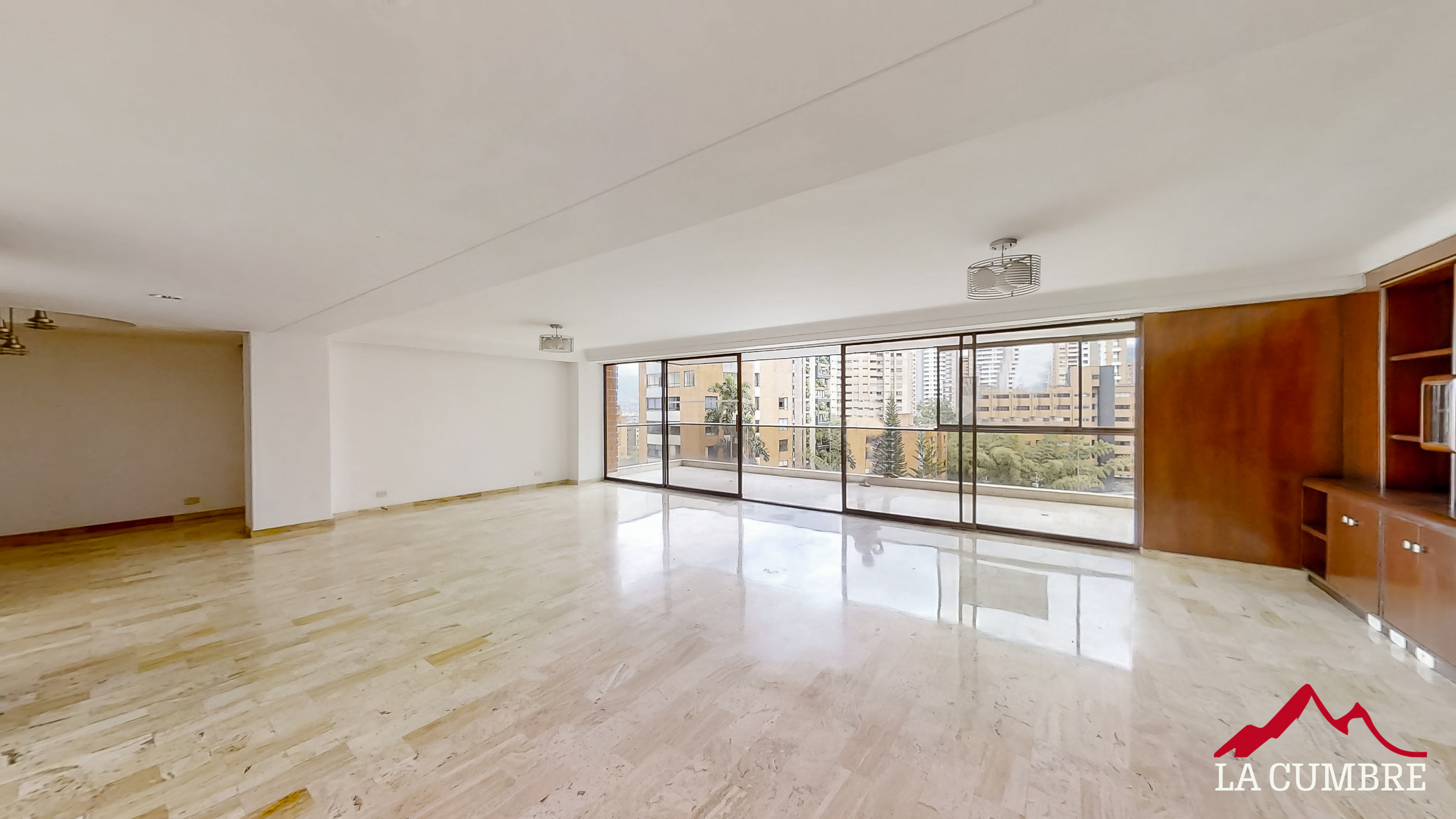 Apartamento en arriendo en Alejandria, Medellín · foto 3 de 12