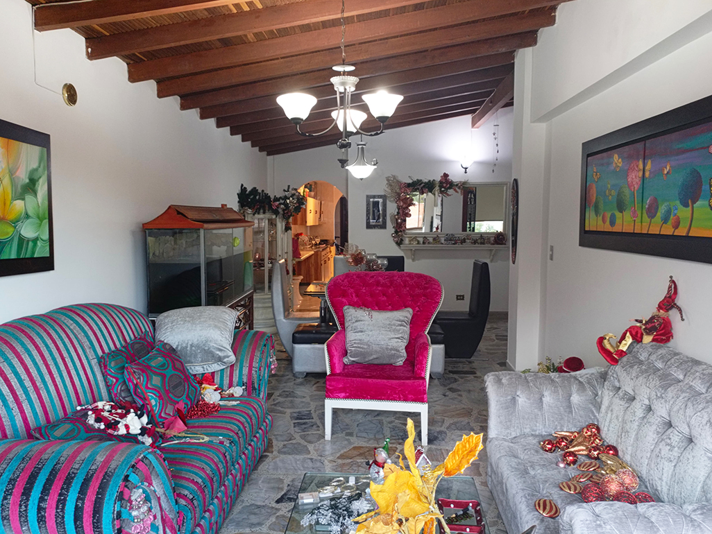 Apartamento de 3 alcobas en arriendo en El Nogal- Los Almendros, Medellín, 153 m² · foto 10 de 17