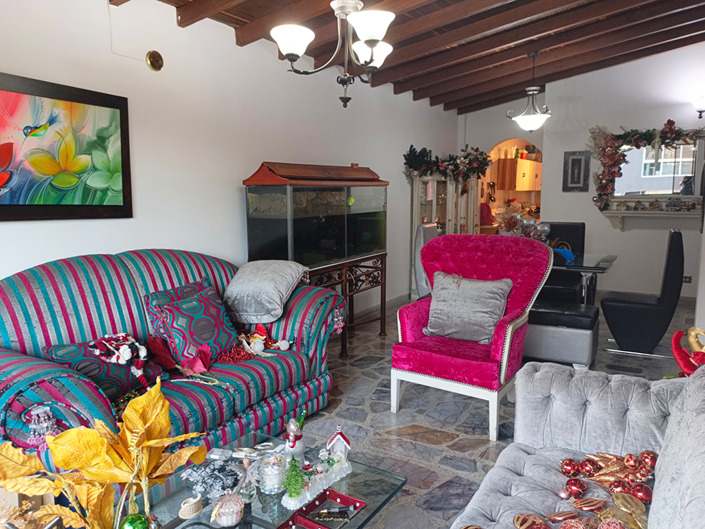 Apartment for rent in El nogal- los almendros, Medellín