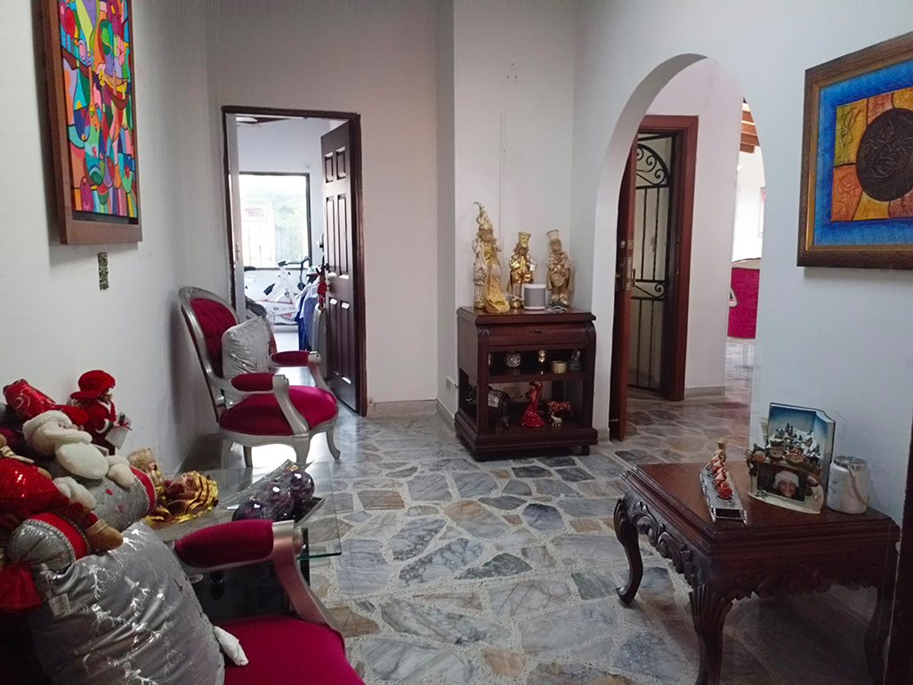 Apartamento de 3 alcobas en arriendo en El Nogal- Los Almendros, Medellín, 153 m² · foto 7 de 17