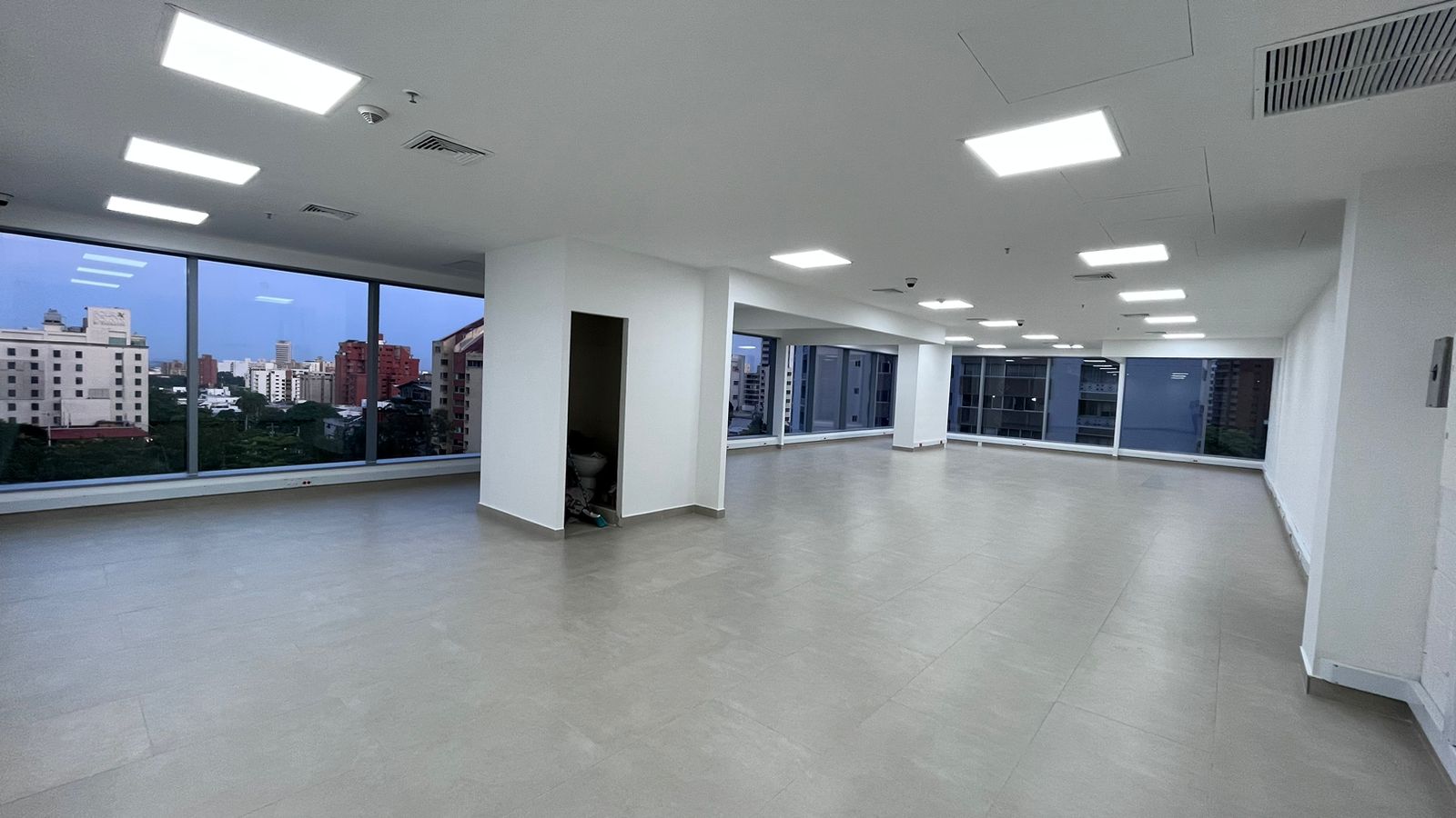 Oficina en venta en Altos Del Prado, Barranquilla, 157 m² · foto 3 de 13