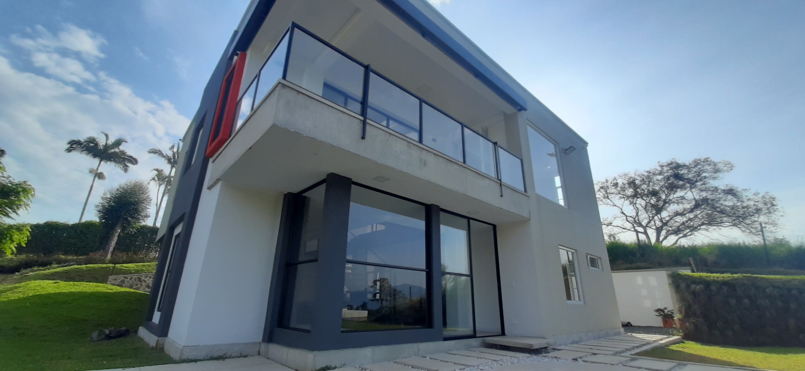 Casa en venta en Tribunas Corcega, Pereira · foto 2 de 24