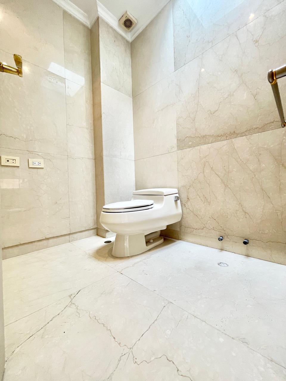 Apartamento en venta en Chicó Reservado, Bogotá · foto 12 de 18