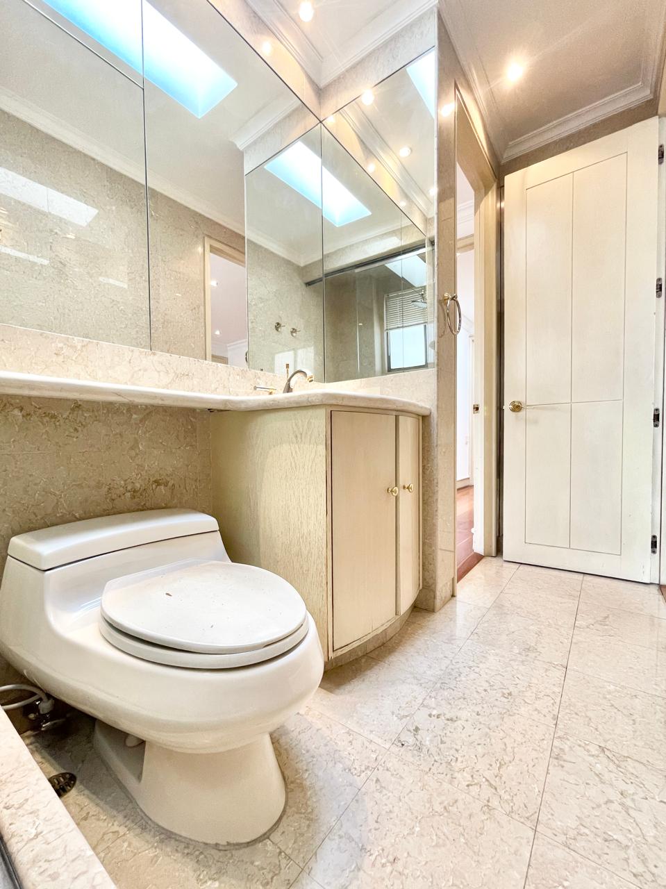Apartamento en venta en Chicó Reservado, Bogotá · foto 14 de 18