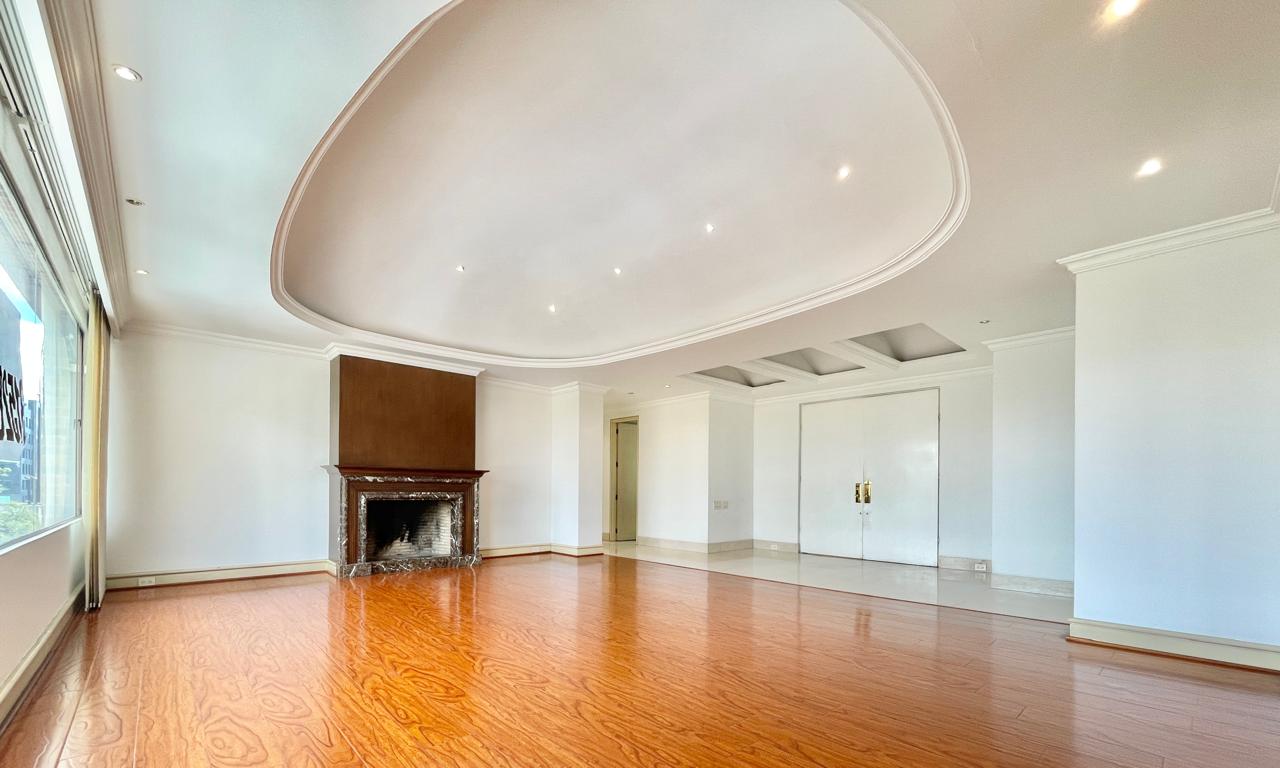 Apartamento en venta en Chicó Reservado, Bogotá · foto 2 de 18