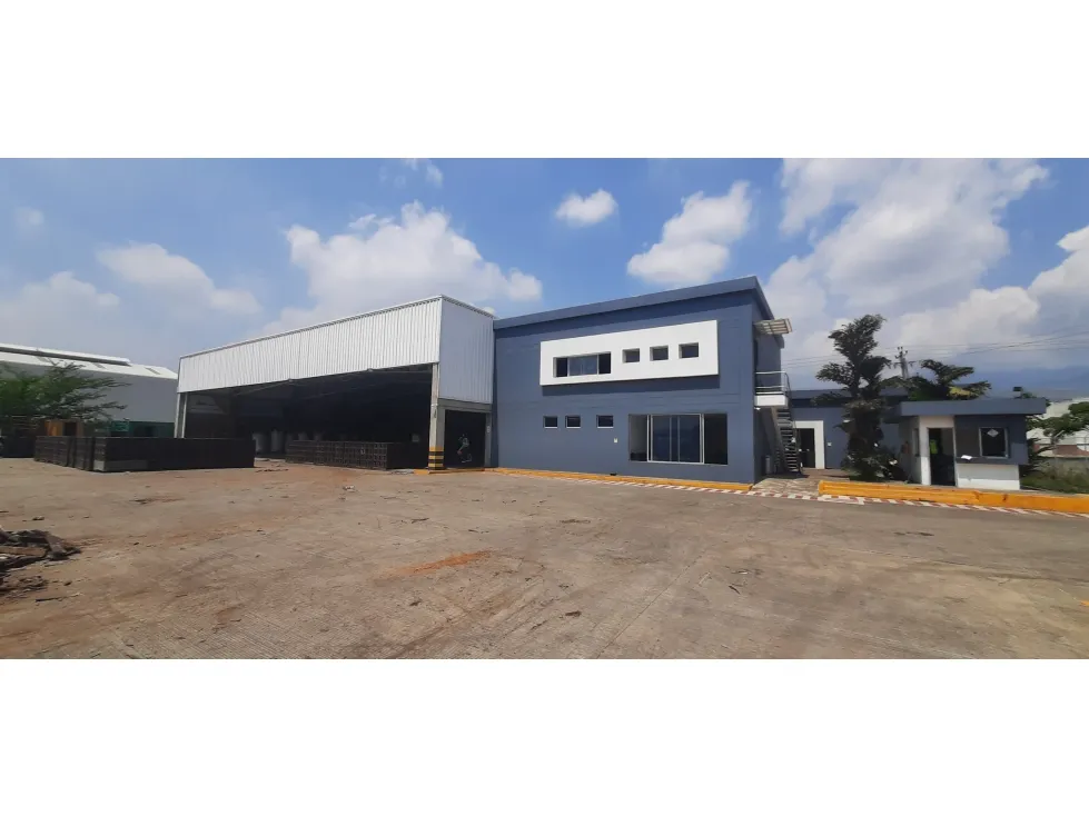 Bodega en arriendo en Acopi, Cali · foto 4 de 9